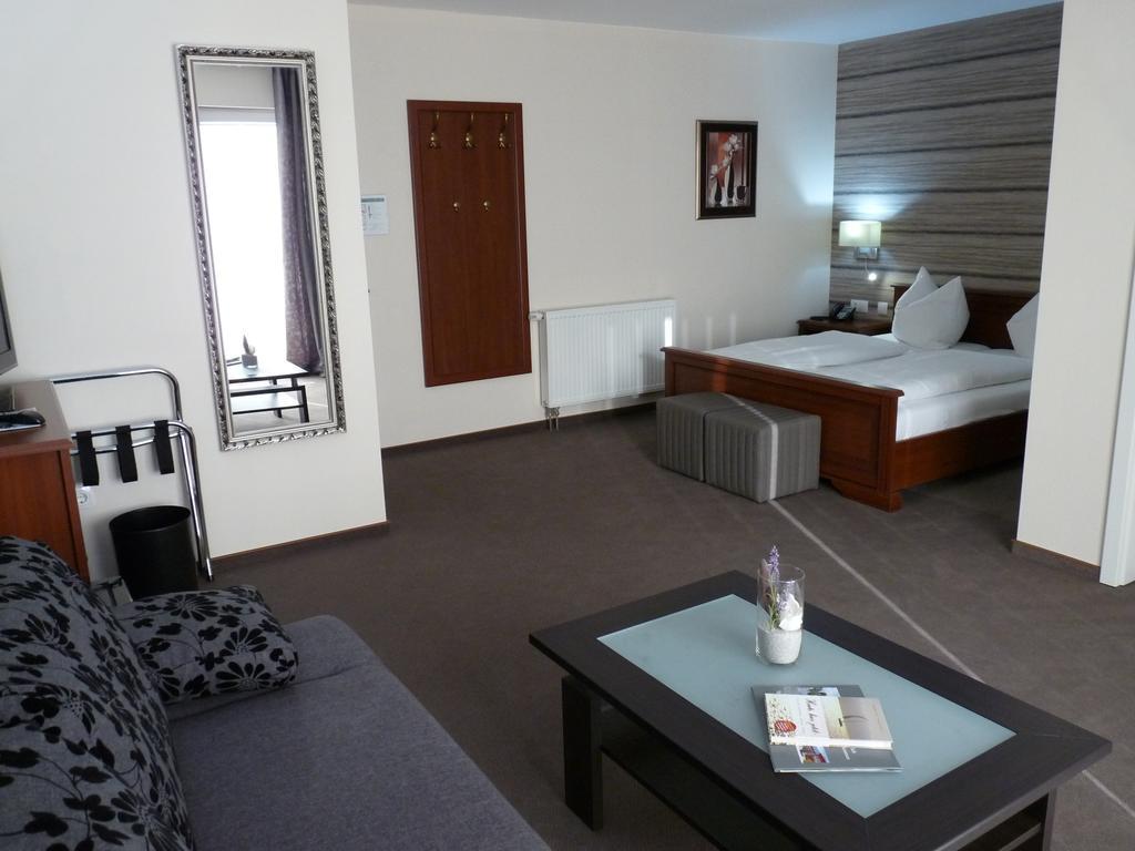 Spreewaldhof Romantik - Hotel Garni Neu Zauche Buitenkant foto